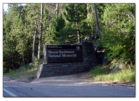 Mount Rushmore sign